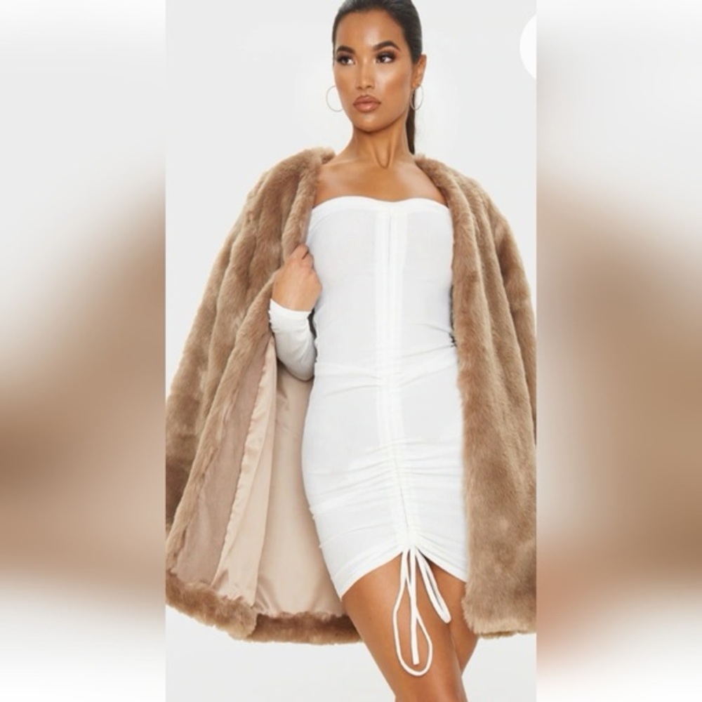 HOST PICKNwt Prettylittlething ruched bodycon dress